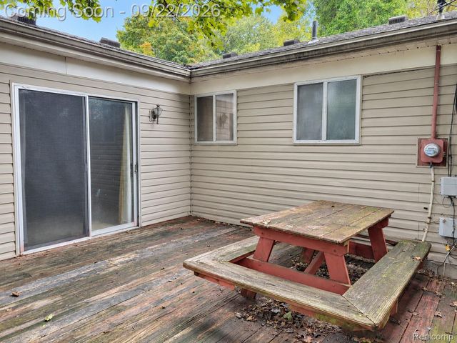 2664 Deake, Pittsfield Charter Township, MI 48108