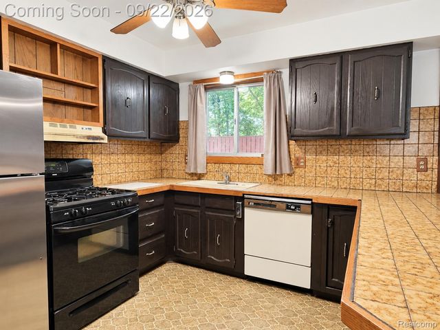 2664 Deake, Pittsfield Charter Township, MI 48108