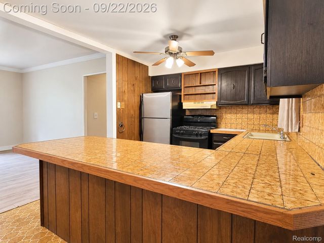 2664 Deake, Pittsfield Charter Township, MI 48108