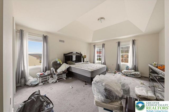 225 Swan Court, Middle Smithfield Twp, PA 18302