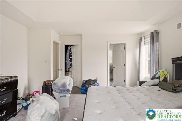 225 Swan Court, Middle Smithfield Twp, PA 18302