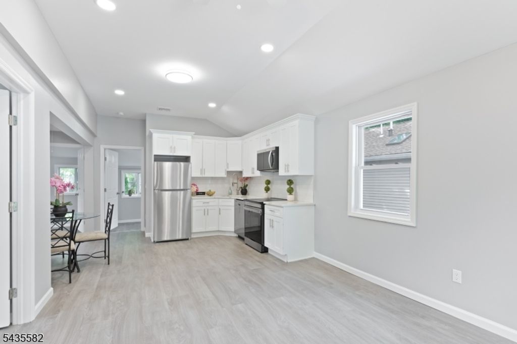 116 Bucknell Trl, Hopatcong Boro, NJ 07843 — photo 4