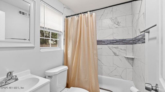 2830 PARR Court W, Jacksonville, FL 32216