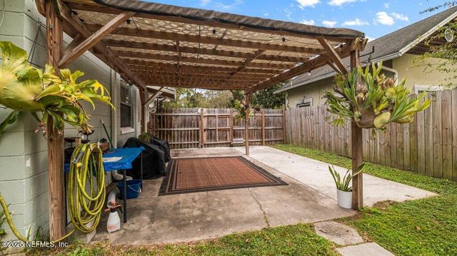 2830 PARR Court W, Jacksonville, FL 32216