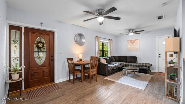 2830 PARR Court W, Jacksonville, FL 32216