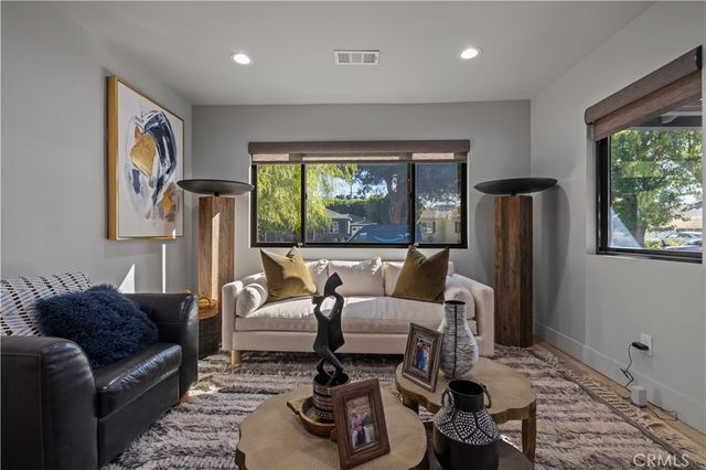 17929 Martha Street, Encino, CA 91316