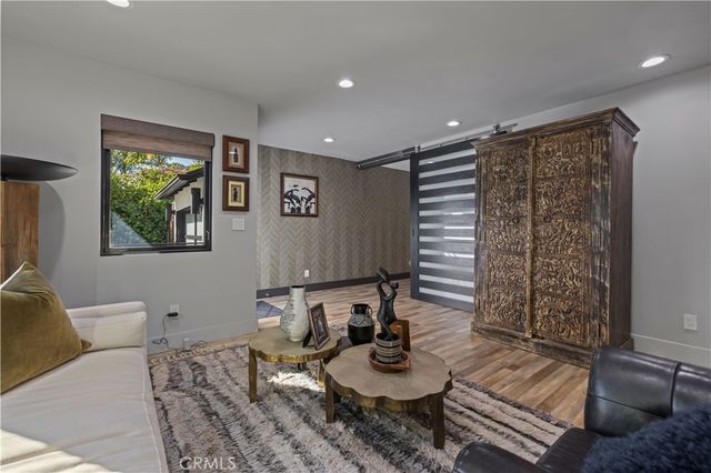 17929 Martha Street, Encino, CA 91316