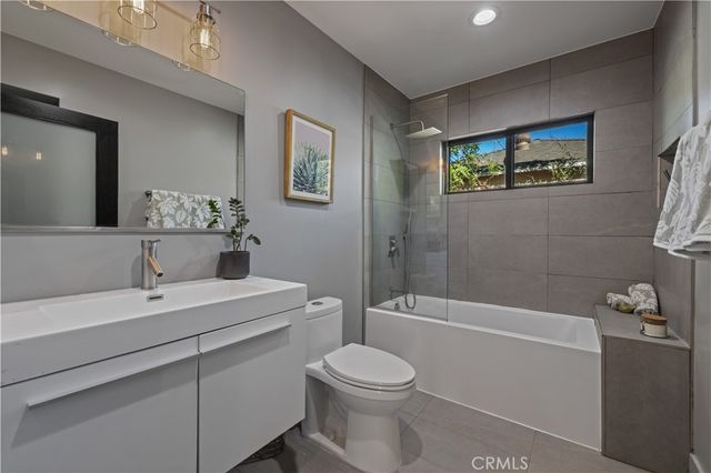 17929 Martha Street, Encino, CA 91316