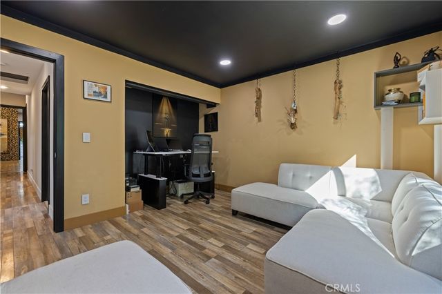 17929 Martha Street, Encino, CA 91316