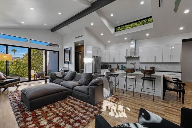 17929 Martha Street, Encino, CA 91316