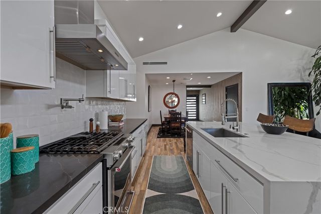 17929 Martha Street, Encino, CA 91316