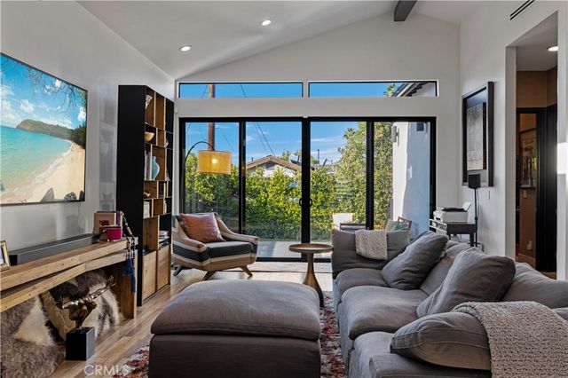 17929 Martha Street, Encino, CA 91316