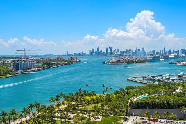 400 S Pointe Dr 2101, Miami Beach, FL 33139