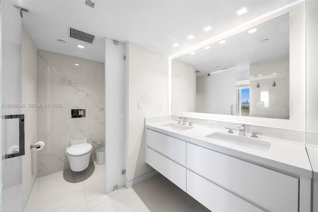 400 S Pointe Dr 2101, Miami Beach, FL 33139