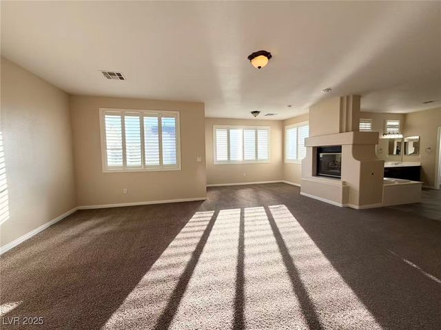 293 Harpers Ferry Avenue, Las Vegas, NV 89148