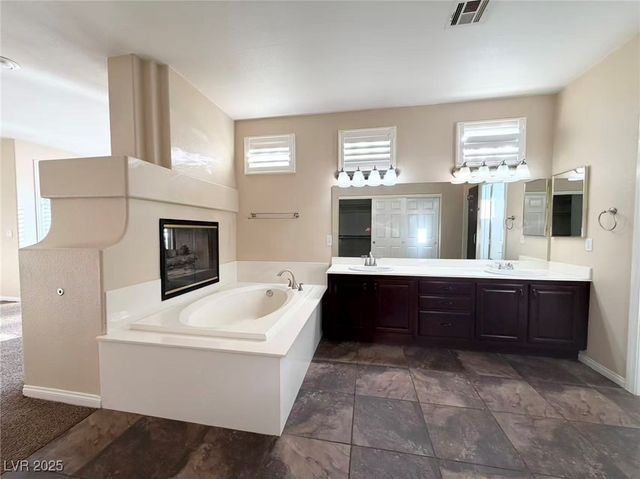 293 Harpers Ferry Avenue, Las Vegas, NV 89148