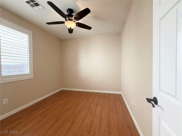 293 Harpers Ferry Avenue, Las Vegas, NV 89148