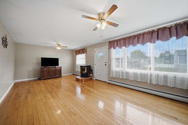 12 Joffre Street, Goffstown, NH 03102