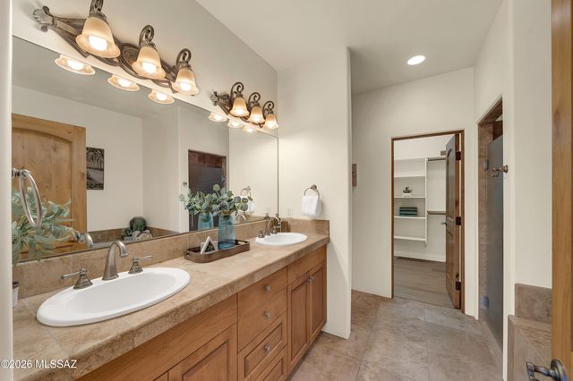 2556 E Via Corta Di Amore, Tucson, AZ 85718