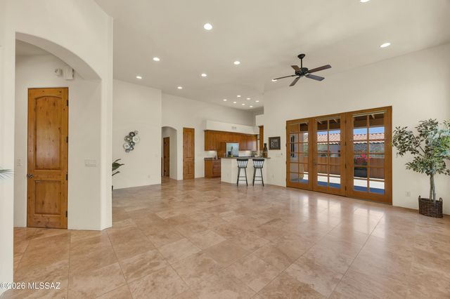 2556 E Via Corta Di Amore, Tucson, AZ 85718