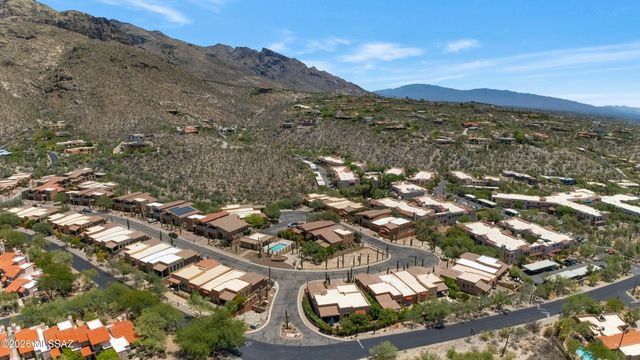 2556 E Via Corta Di Amore, Tucson, AZ 85718