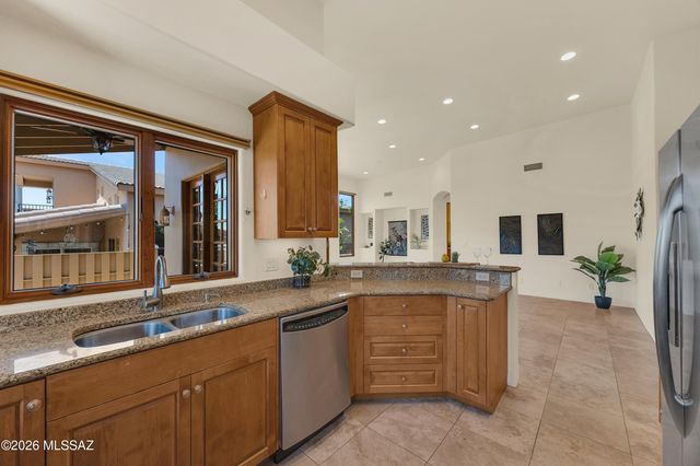 2556 E Via Corta Di Amore, Tucson, AZ 85718