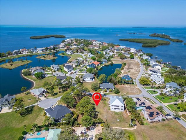 HARBOUR WATCH DRIVE, Tarpon Springs, FL 34689