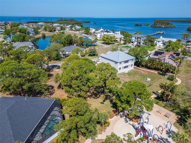 HARBOUR WATCH DRIVE, Tarpon Springs, FL 34689