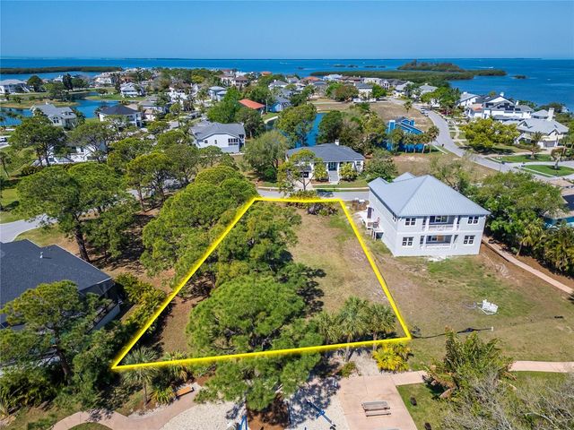 HARBOUR WATCH DRIVE, Tarpon Springs, FL 34689