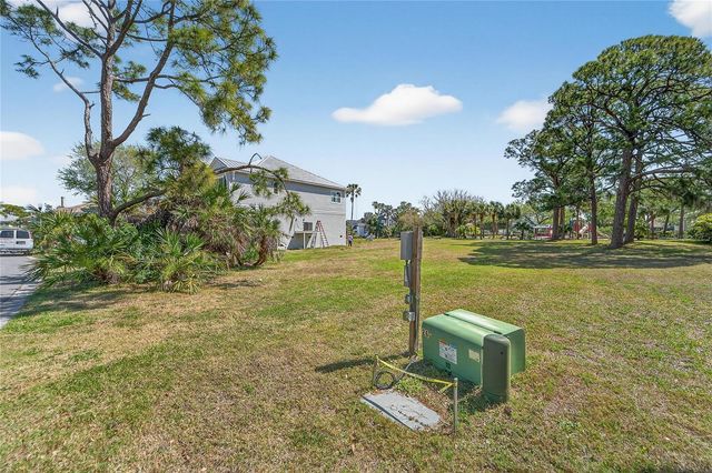 HARBOUR WATCH DRIVE, Tarpon Springs, FL 34689