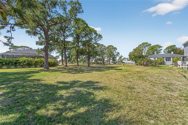HARBOUR WATCH DRIVE, Tarpon Springs, FL 34689