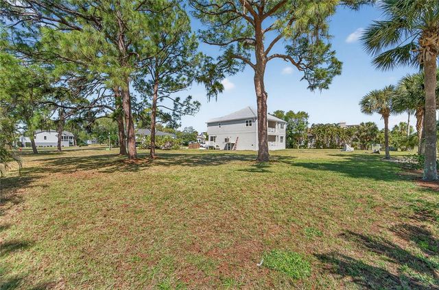HARBOUR WATCH DRIVE, Tarpon Springs, FL 34689