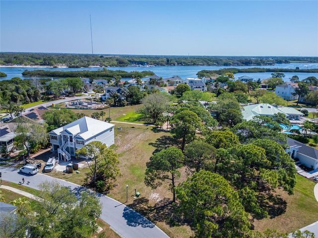 HARBOUR WATCH DRIVE, Tarpon Springs, FL 34689