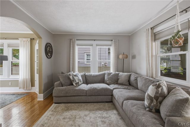 319 Ridgewood Drive, Syracuse, NY 13206