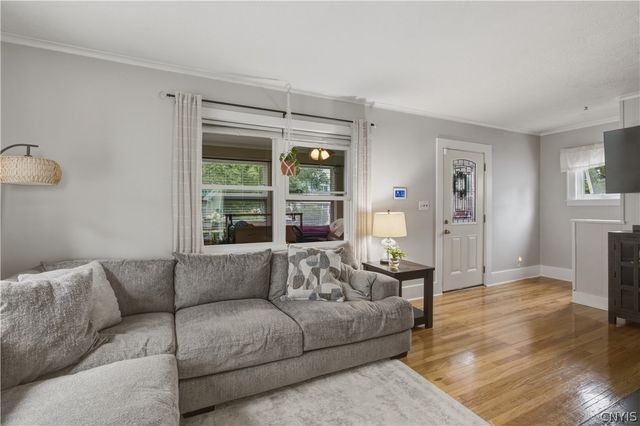 319 Ridgewood Drive, Syracuse, NY 13206