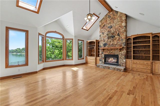 319 Venture Drive, West Union, SC 29696