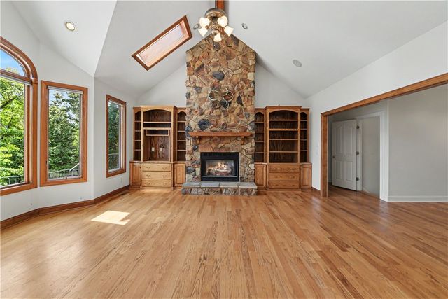 319 Venture Drive, West Union, SC 29696