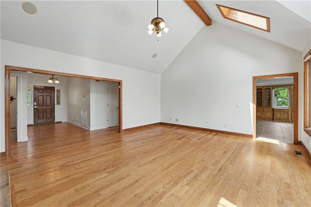 319 Venture Drive, West Union, SC 29696