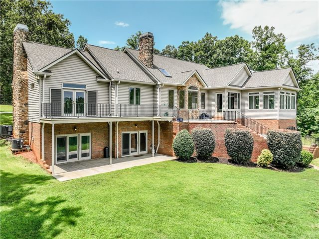 319 Venture Drive, West Union, SC 29696