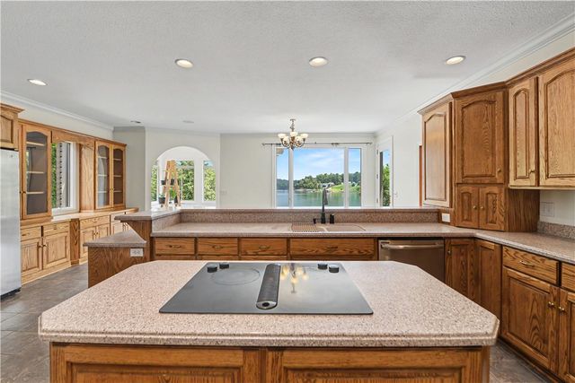 319 Venture Drive, West Union, SC 29696
