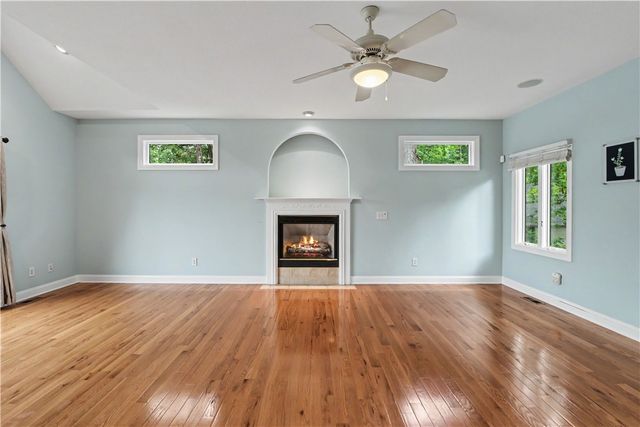 319 Venture Drive, West Union, SC 29696