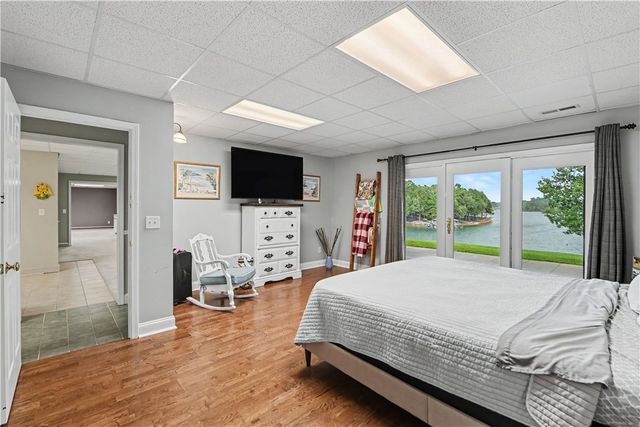 319 Venture Drive, West Union, SC 29696