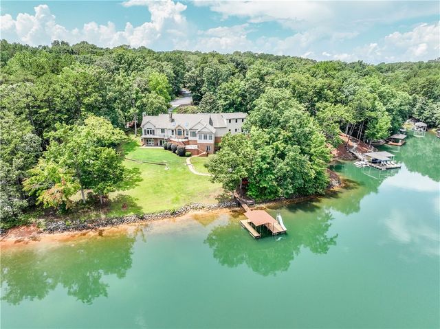 319 Venture Drive, West Union, SC 29696