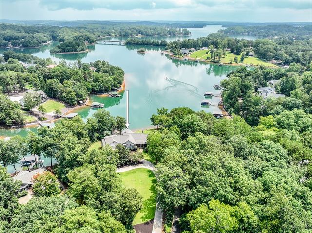 319 Venture Drive, West Union, SC 29696