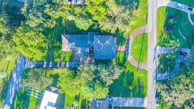 126 E PALMETTO AVENUE, Howey In The Hills, FL 34737