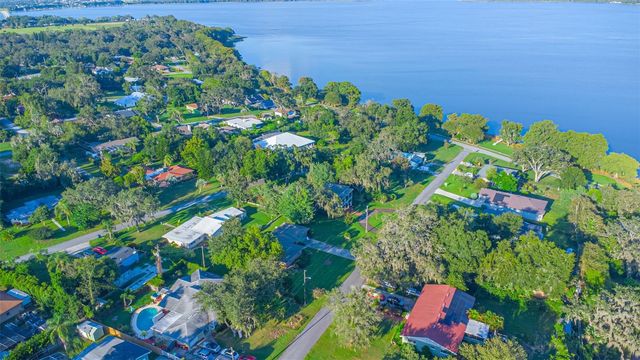 126 E PALMETTO AVENUE, Howey In The Hills, FL 34737