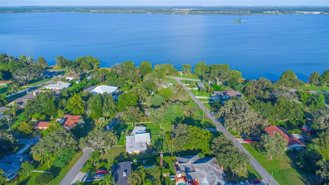 126 E PALMETTO AVENUE, Howey In The Hills, FL 34737
