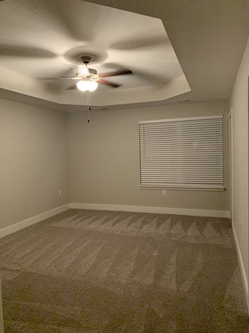 6039 Hillside Ln, Spring Hill, TN 37174