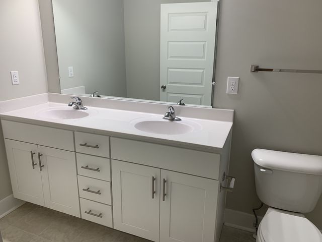 6039 Hillside Ln, Spring Hill, TN 37174