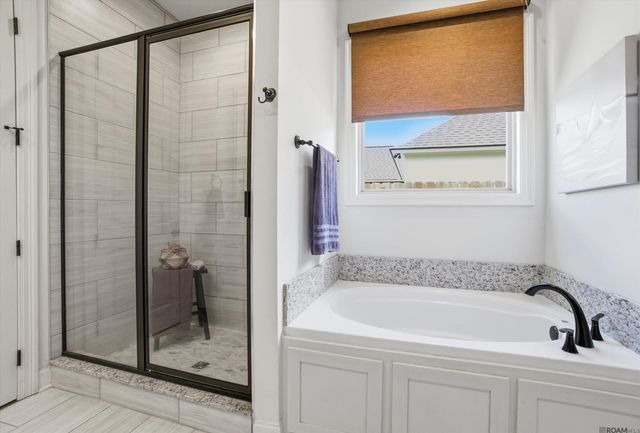 7335 Lillie Dr, Denham Springs, LA 70706